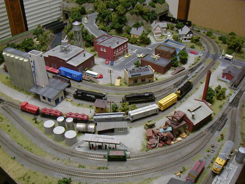 How to Choose the Right Model Railway Cars for Your Layout: Factors to Consider